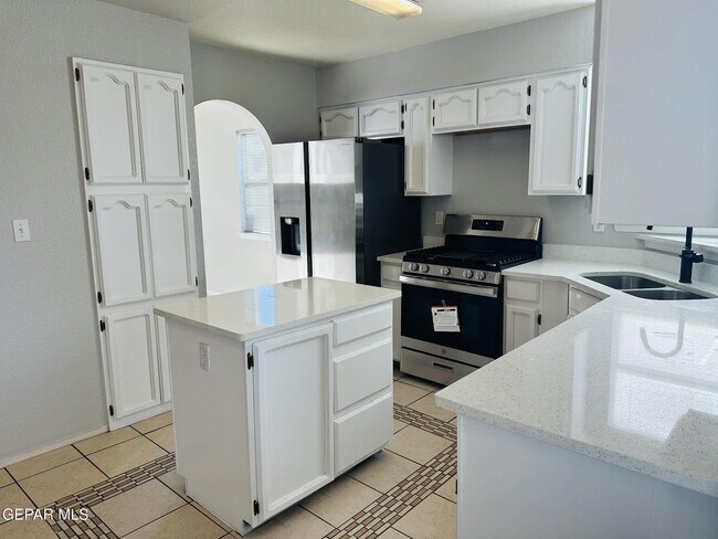 Photo - 1449 Sara Danielle Pl