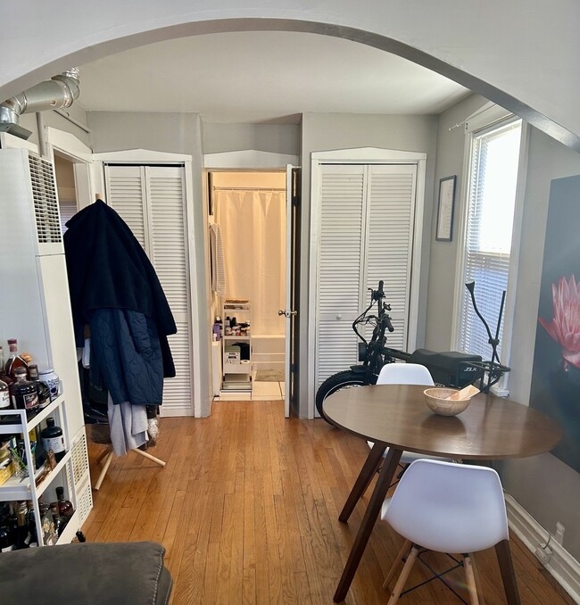 Photo - 7723 Adams St