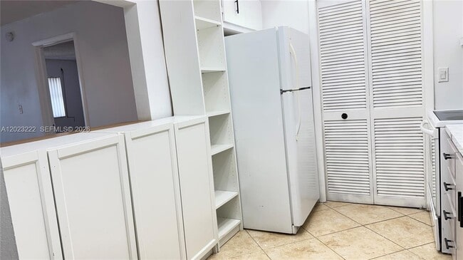 Photo - 240 Lakeview Dr Unit 306