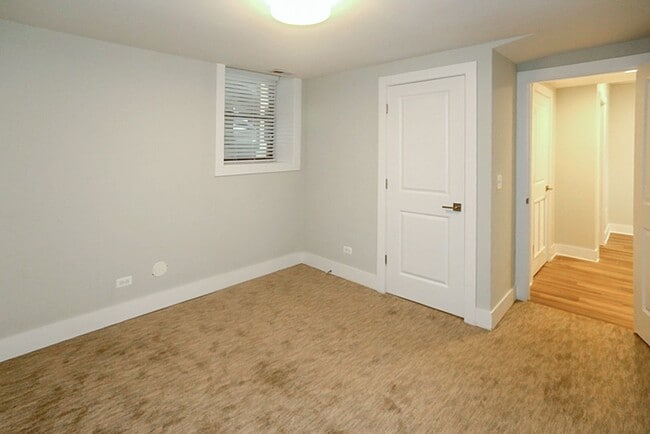 Photo - 1946 W Nelson St Unit 1E