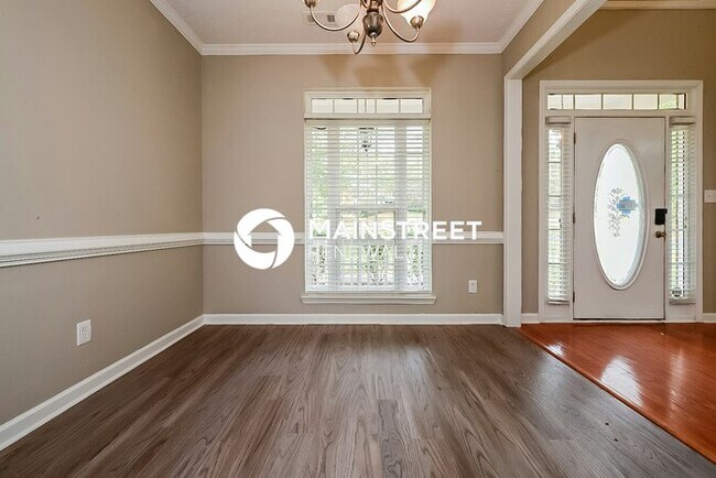 Photo - 4 Bedroom Pet-Friendly Home in Fayetteville, GA with Main Street Renewal