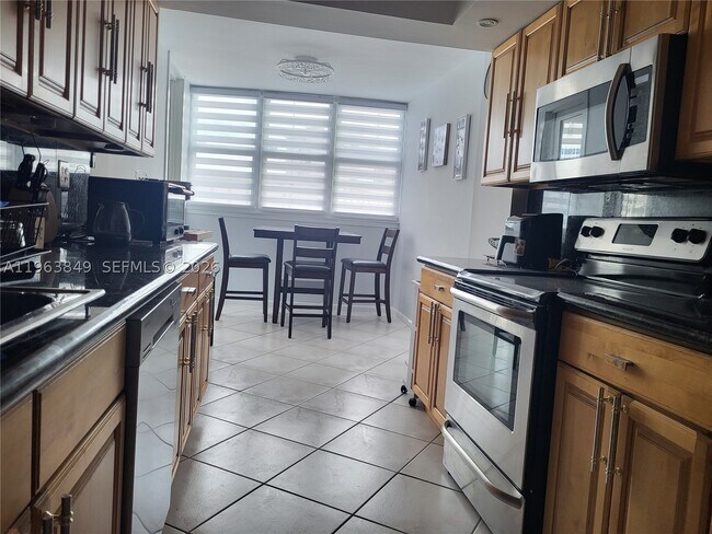 Photo - 100 Golden Isles Dr Unit 615