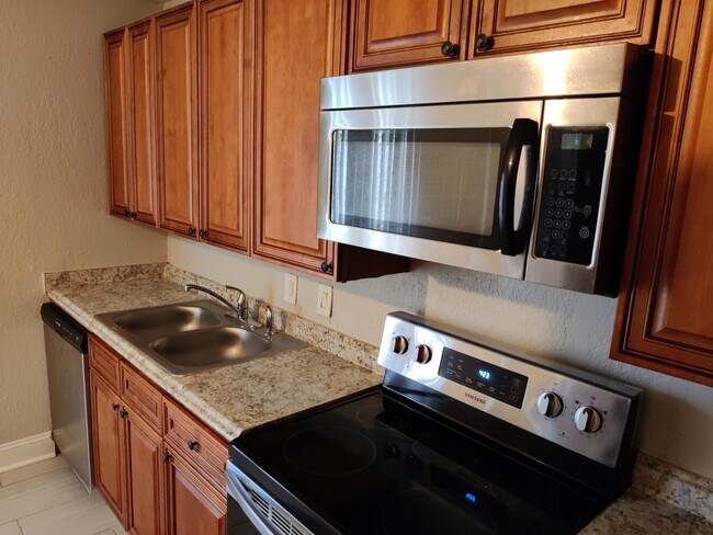 Photo - 3106 Erskine Dr