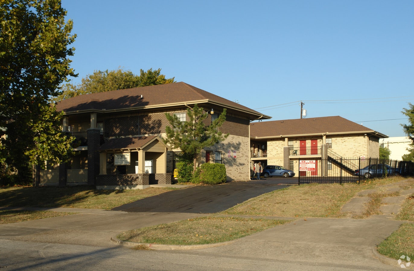 Ethel Parnell Place - Ethel Parnell Place Apartments