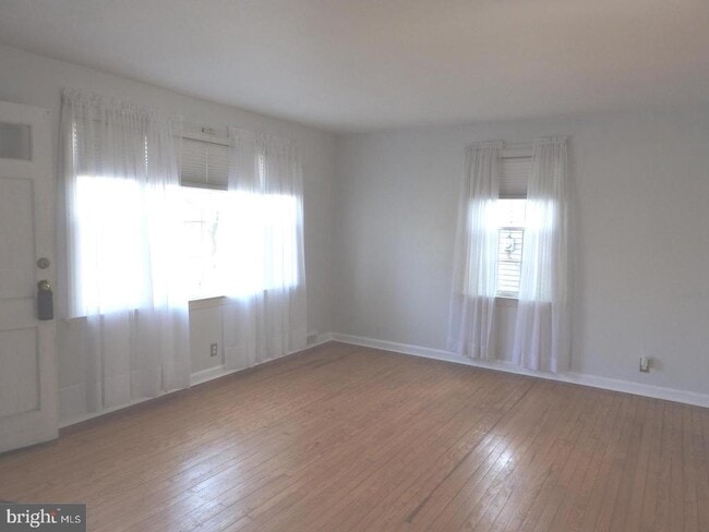 Photo - 110 Cambridge Ave