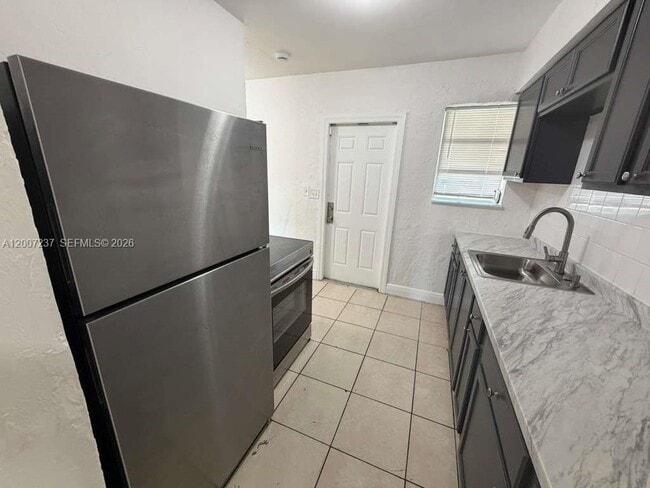 Photo - 14225 Jefferson St