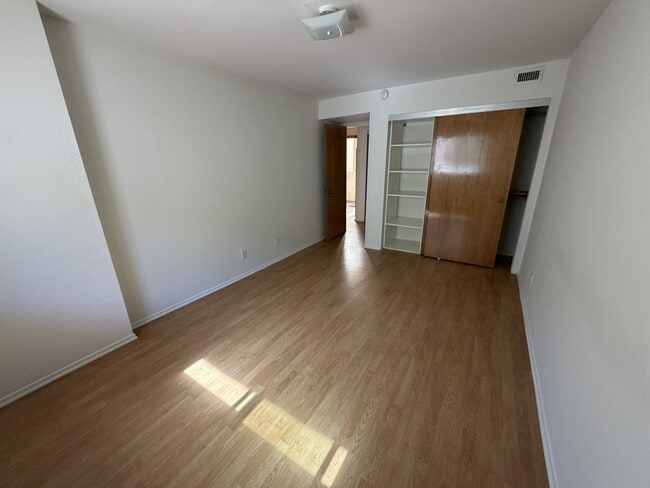 Photo - 543 E Walnut Ave Unit 3
