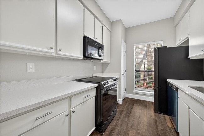 Photo - 9707 Richmond Ave Unidad 75