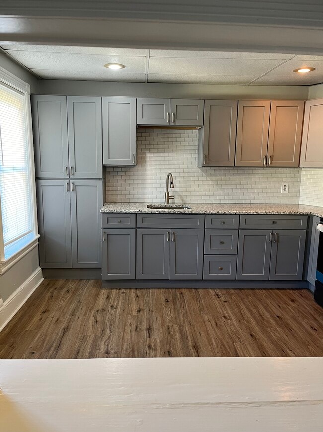 139 W Main St Unit 2nd Floor