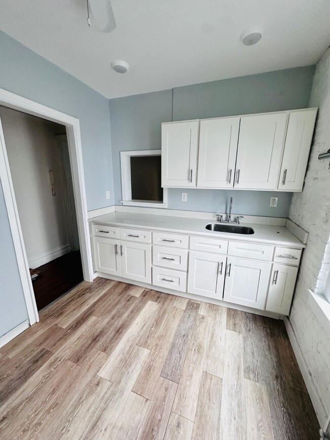 Photo - 323 Marine Ave