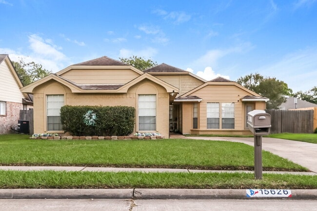 Building Photo - 15626 Barbarossa Dr Rental