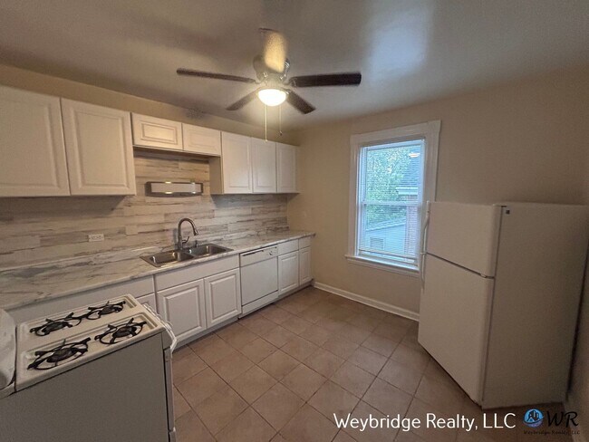 Photo - 3732 Herbert Ave Unidad #2