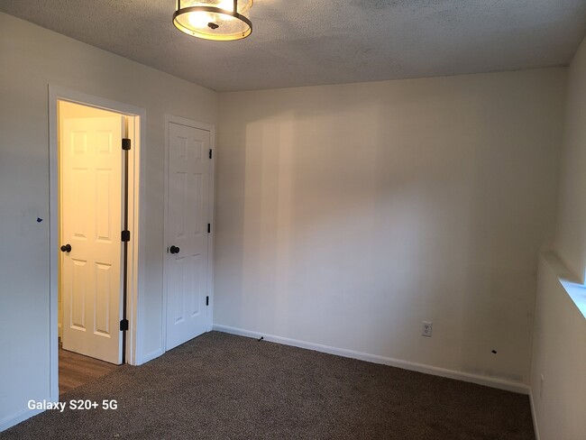 Photo - 13885 Ironstone Tr NW