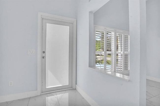 Photo - 8389 Rural Ln