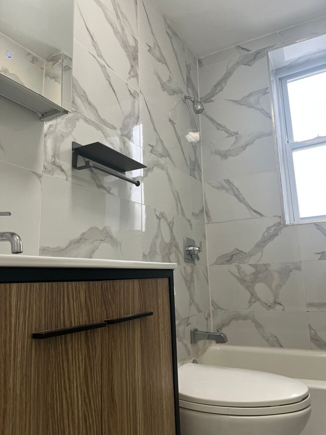 Photo - 5809 Palisade Ave Unidad 14