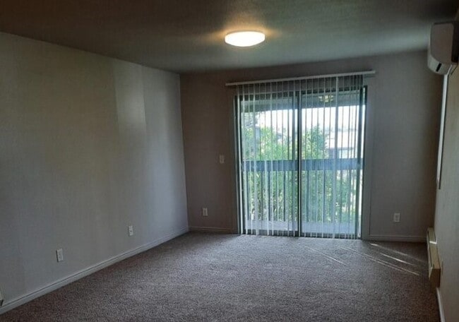 Photo - 3655 Maiben Ave