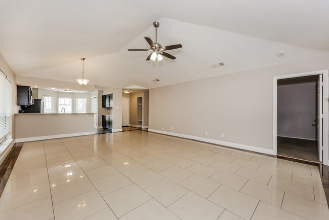 9105 Cranwell Ct