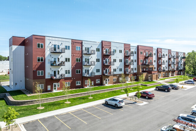 The River Apartments & Townhomes - The River Apartments & Townhomes