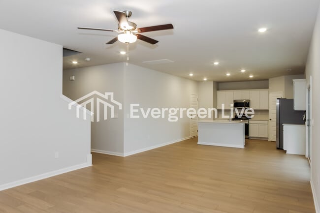 Photo - 206 Exeter St