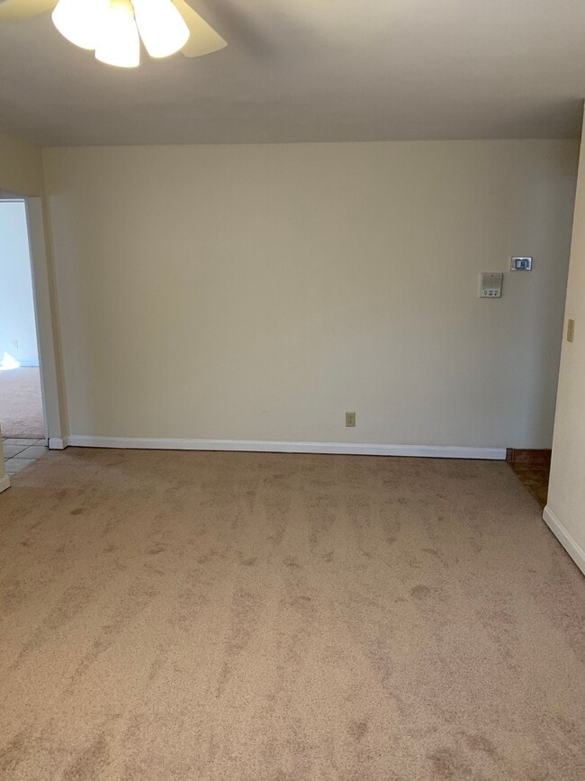 Building Photo - 859 St Paul Ave