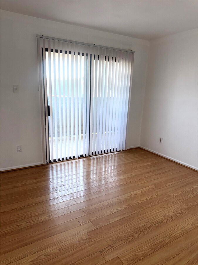 Photo - 8519 Hearth Dr Unidad 35