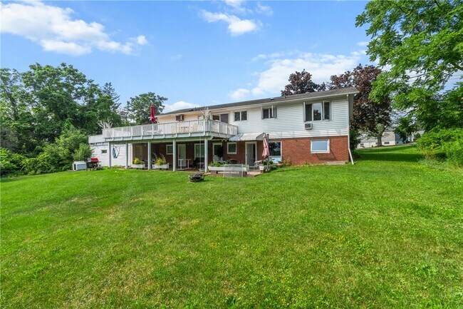 Photo - 137 Honness Ln