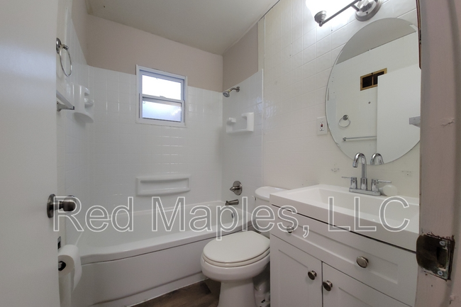 Photo - 10525 Earl Dr House