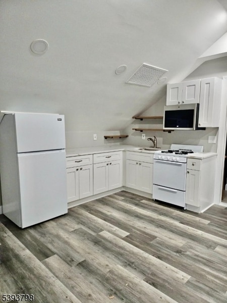 Building Photo - 109 Wanaque Ave