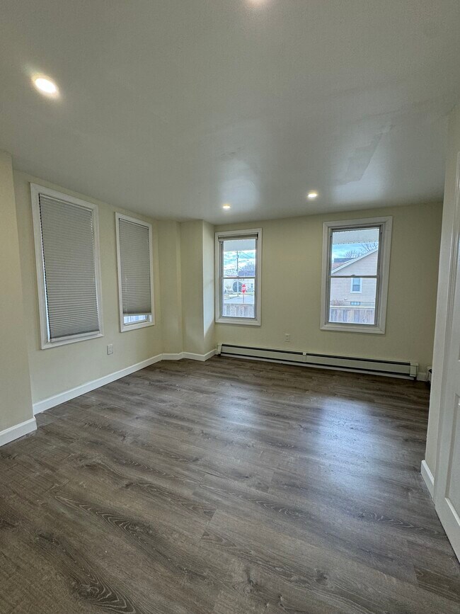 Photo - 203 N 8th St Unidad 1