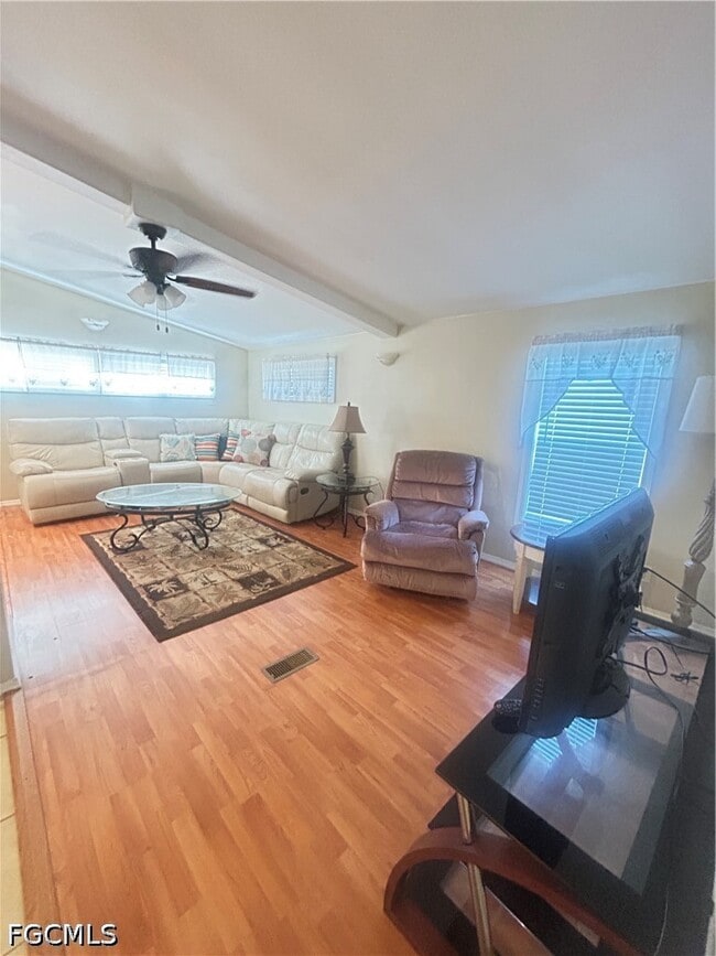 611 Sunset Ln
