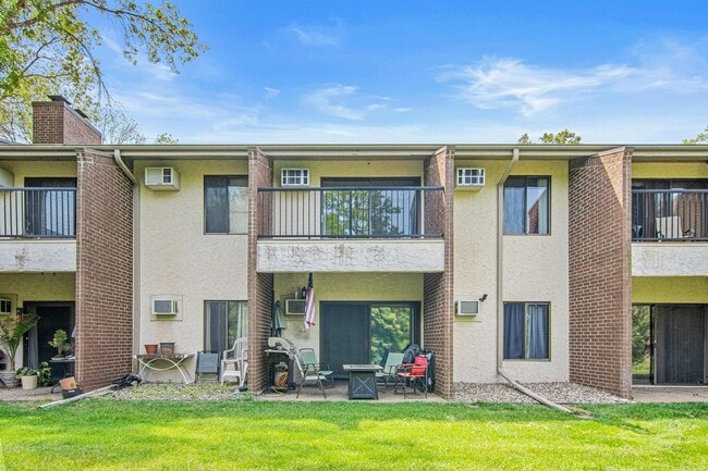Photo - 1566 Millpond Ct