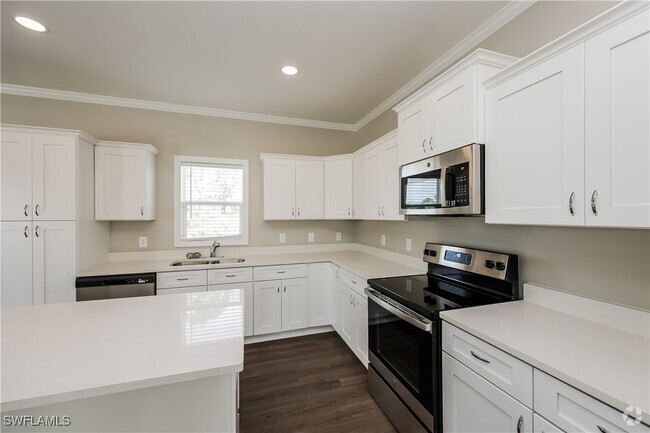 Building Photo - 1850 Welk St Rental