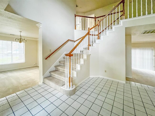 Photo - 6204 Old Harbor Ln