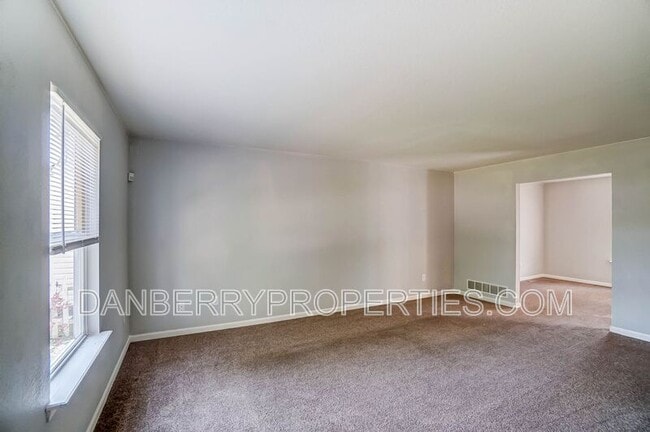 Photo - 3739 Willow Run Dr