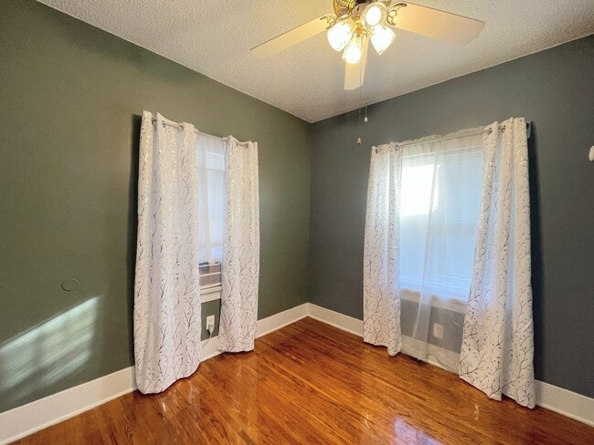 Photo - Clean 1 bedroom home