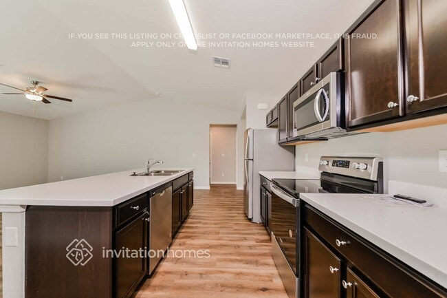 Photo - 410 Kostner St