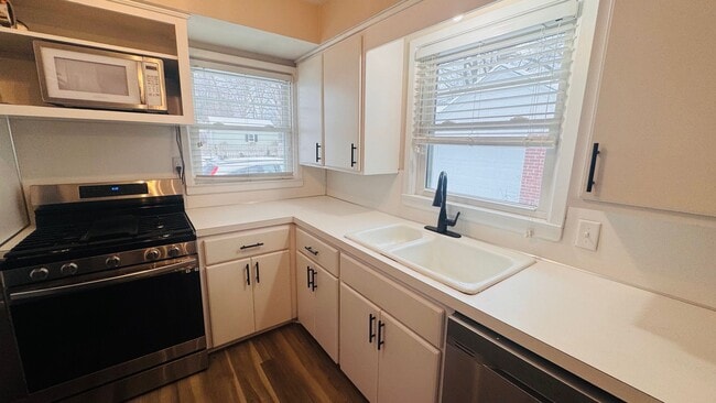 Photo - 1048 Griswold St SE