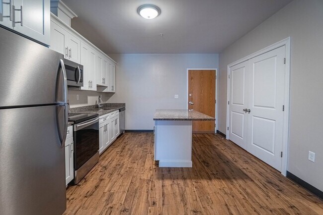 Photo - 75 Commercial St Apartment Unit 202