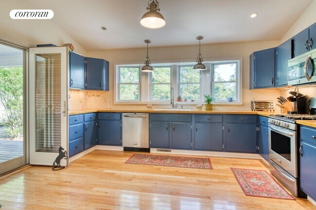 Photo - 99 S Midway Rd