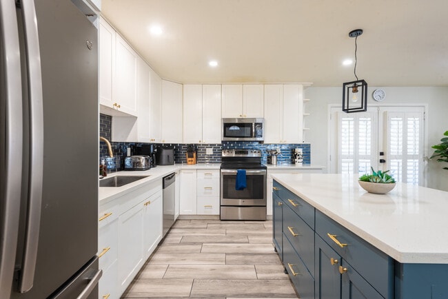 Photo - 3502 E Crocus Dr Unidad ID1244941P