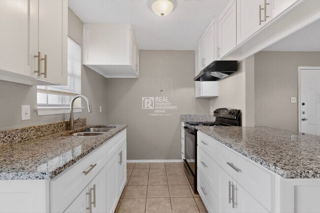 Photo - 8024 Cambridge Cir Unit A
