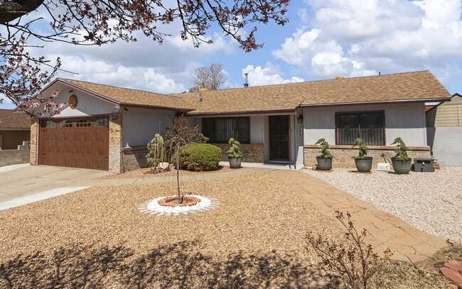 Building Photo - 12813 El Vado Ave NE