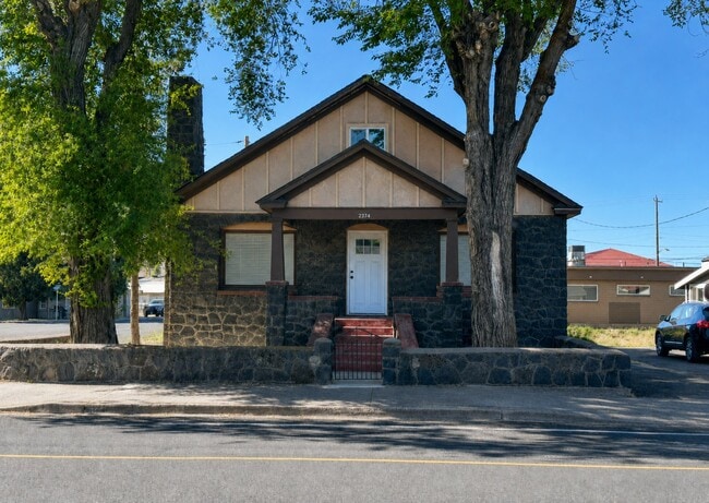 Building Photo - 2374 Shasta Way