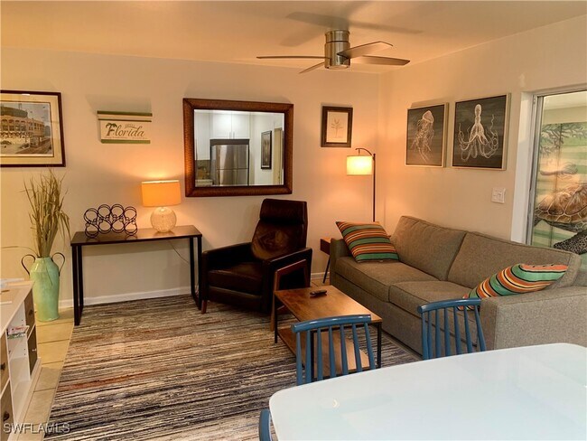 Building Photo - 5795 Genesee Pkwy Unit 3