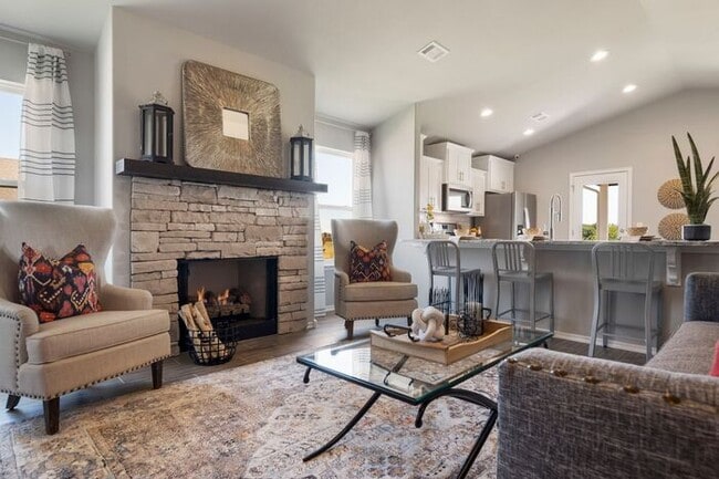 Building Photo - Craftsman-Style Home | 4 Bed, 2.5 Bath | 2...