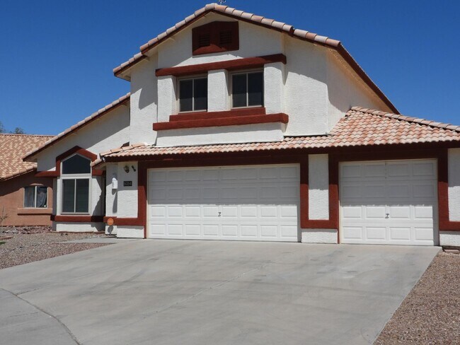 5 bedroom 3 bath - 5 bedroom 3 bath House