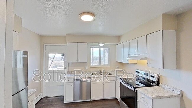 Building Photo - 1027 Westmoreland Rd Unit 1