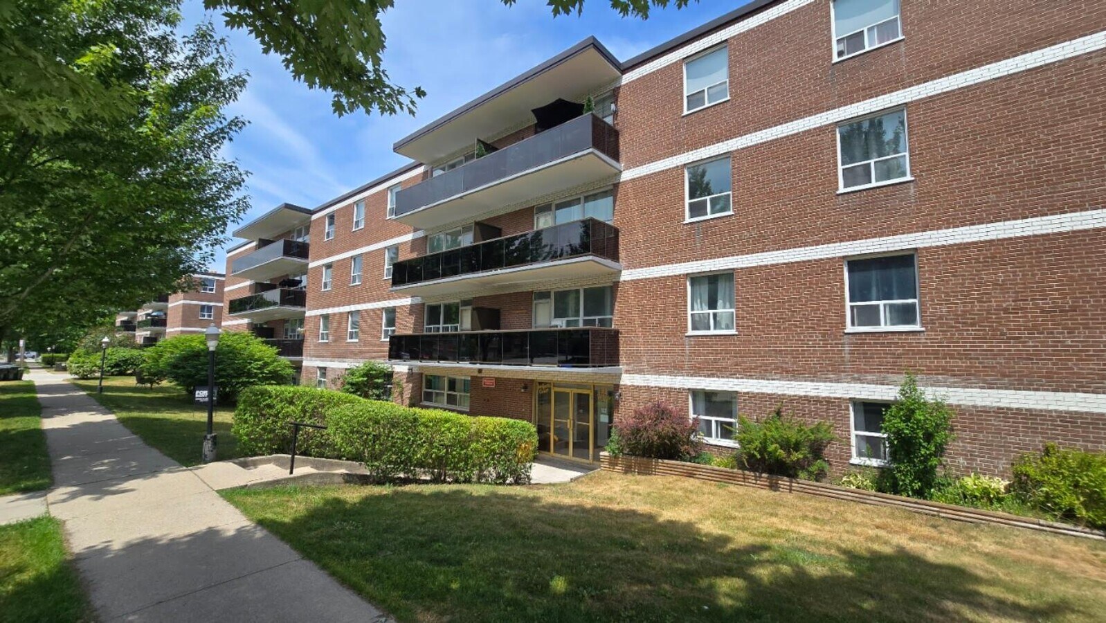 98 Holgate - Holgate Court