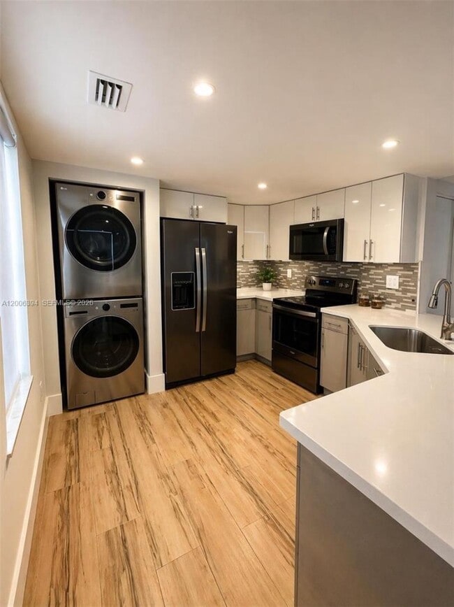 Photo - 8590 NW 3rd St