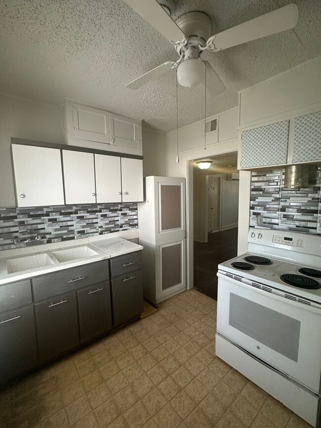 Photo - Coming Soon... 1 Bedroom Duplex In Central San Angelo!